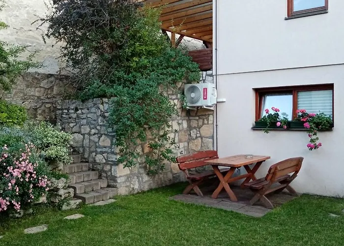 Fejesvölgy Stúdióapartman Apartman *